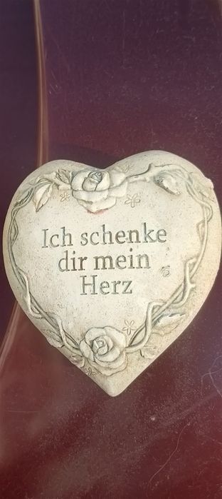 Керамично сърце с надпис н арменски език, "Подарявам ти сърцето си"