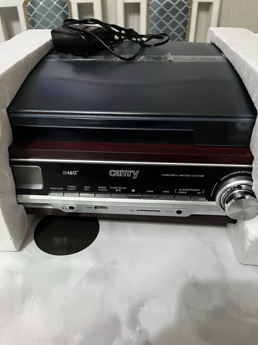 Виниловый проигрыватель Camry CR 1113