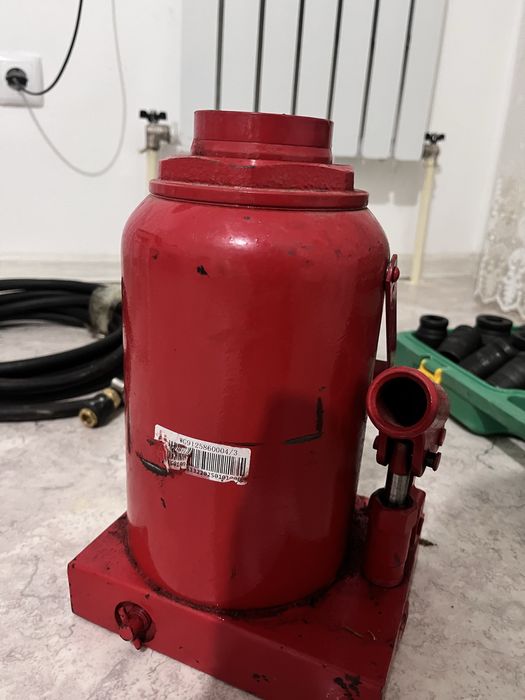 Домкрат 50 тонн 50t