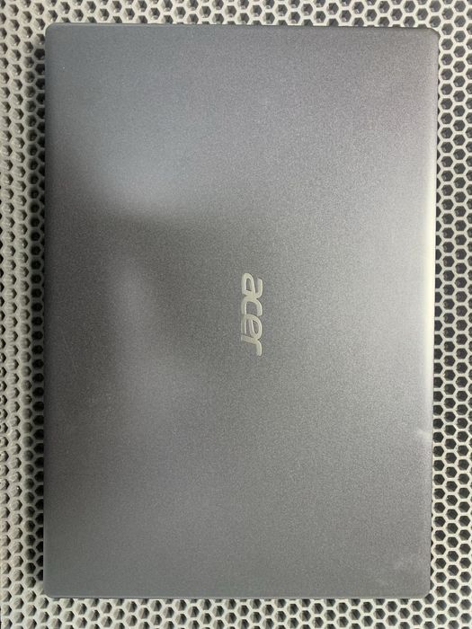 Acer aspire 3. Ryzen 3. Ssd 256gb.