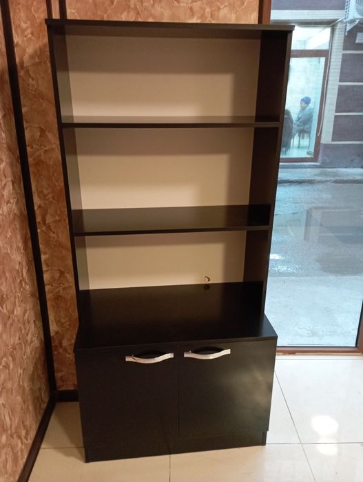 Zudlik bilan Ofis jihozlari sotiladi.