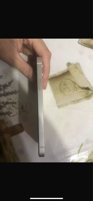 Продается айфон 12