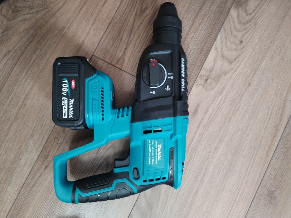 РАЗПРОДАЖБА.Акумулаторни машини 4 в 1 винтоверт гайковерт перфоратор