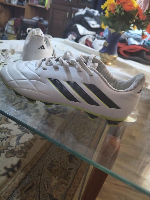 Cramponi de fotbal