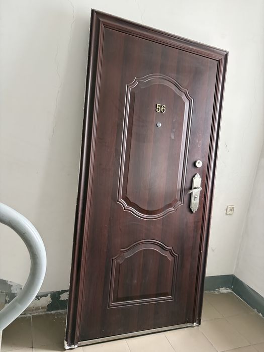 Новая дверь, на продажу срочно