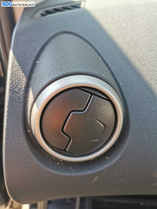 Gura Grila Aer Aerisire Ventilatie Bord Nissan Qashqai 2007 - 2013 [C1111]