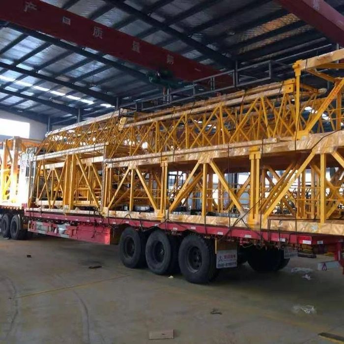 Башенный кран,  строительные лифты