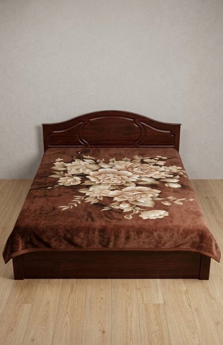 Продаю мебель.Кровать,шкаф,тумбочка в отличном состоянии