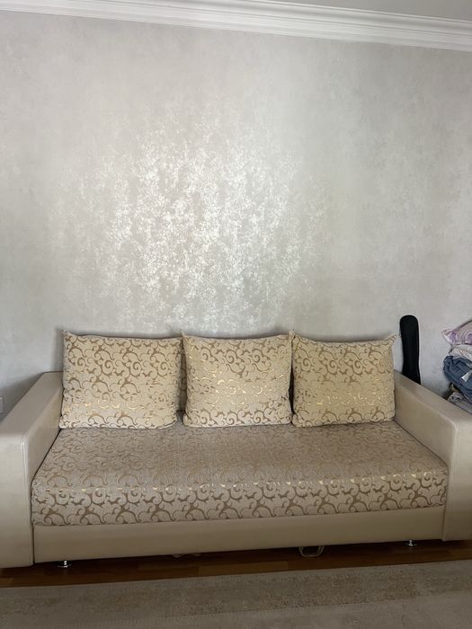 Продам два одинаковых дивана за 170К