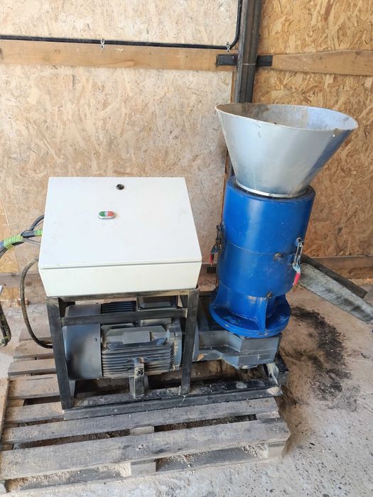 Presă de peleți MKL 300/ 15 kW – Fabricată în Polonia, trifazică