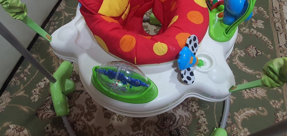 Шезлонг попрыгунчик Fisher Price