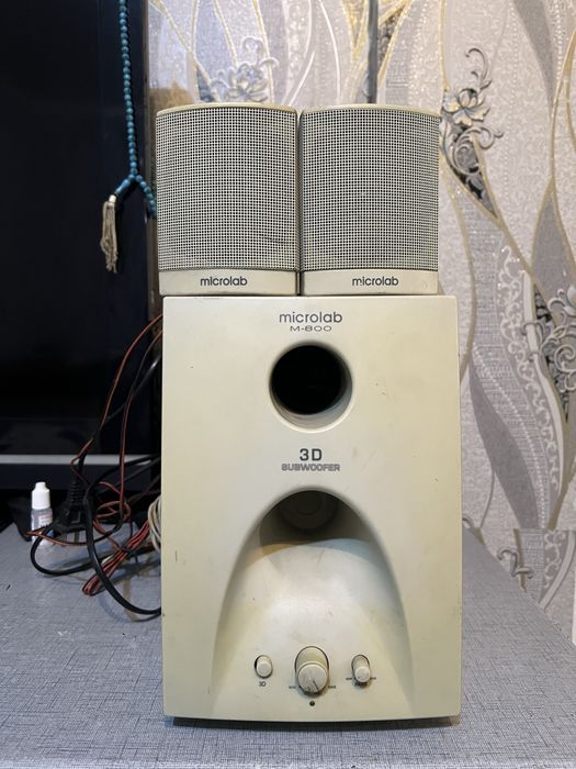 Продам колонку для компьютера Microlab M-800
