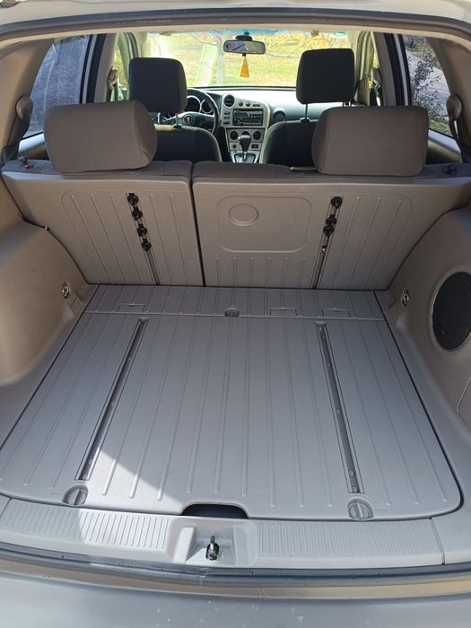 Автомобиль Pontiac Vibe