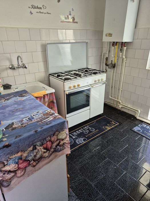 De închiriat apartament