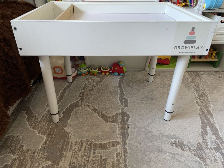 Детский стол