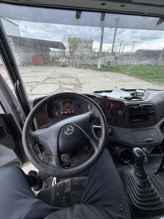 Mercedes atego -camion animale vii-2 etaje