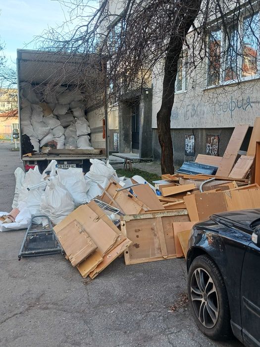 Почистване,превоз и хамалски услуги.