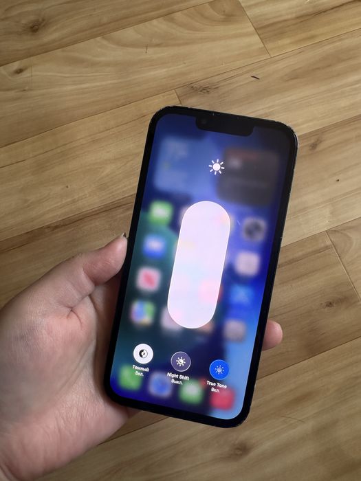 iPhone 13 128гб отличный