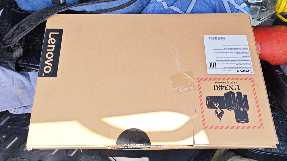 Новый lenovo v14 ada