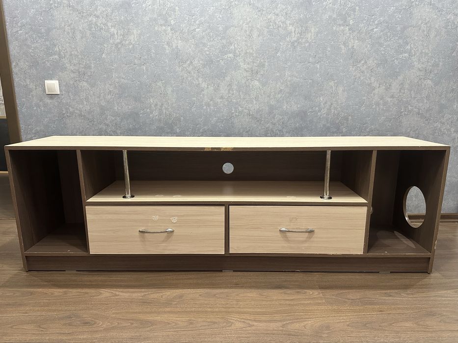 Тумба под телевизор.