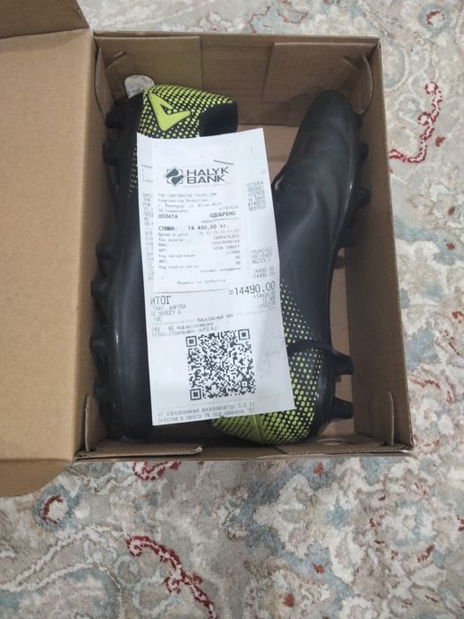 Продам бутсы 34 р-р