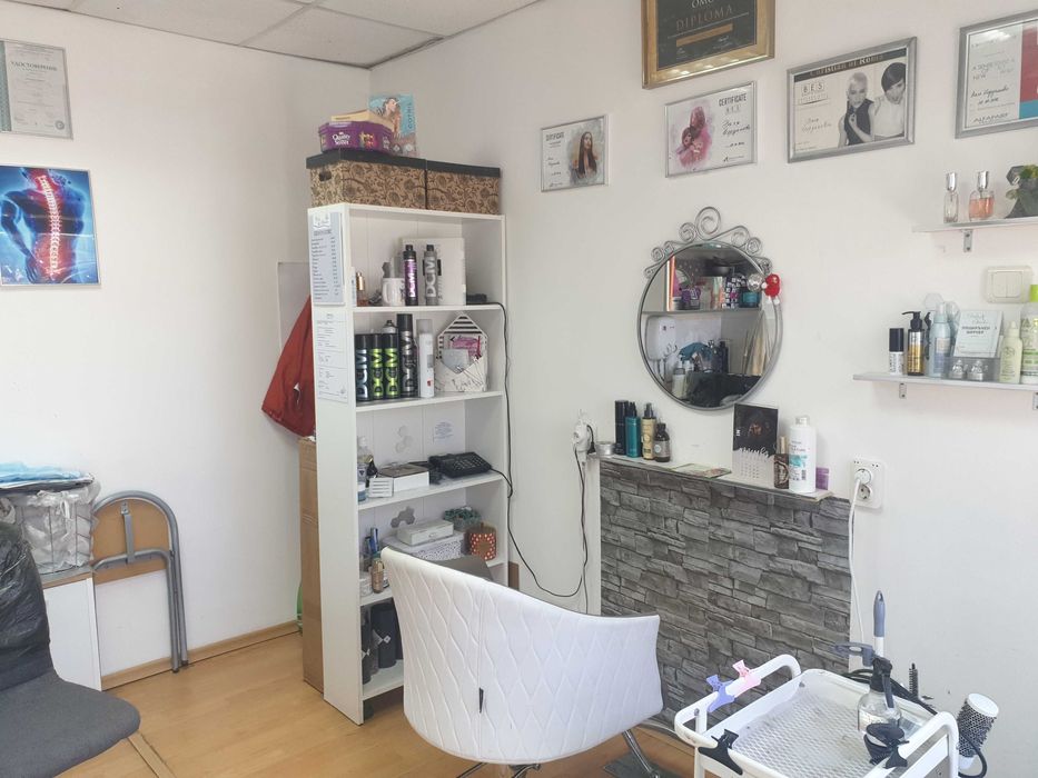 Дава се под наем  в Самоков -  кв.м за 178.5 € - Снимка #4