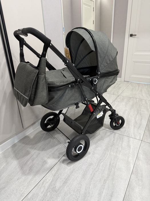 Коляска прогулочная