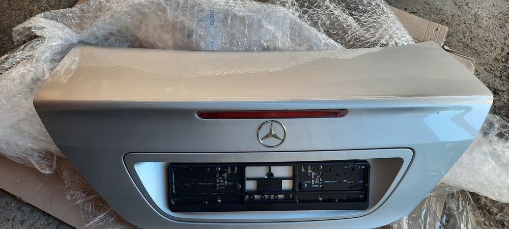 Заден капак за Мерцедес w203 седан