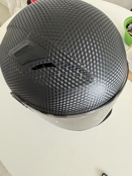 Шлем AGV продам        .