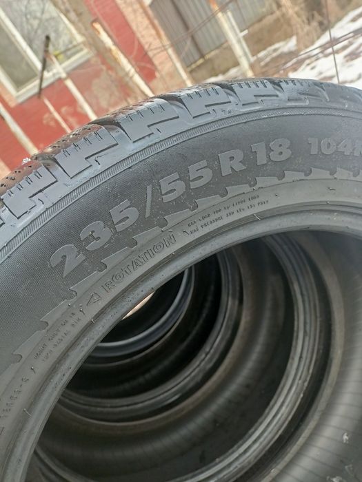 Продам зимние шины комплект