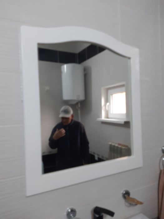 Раковина с зеркалом