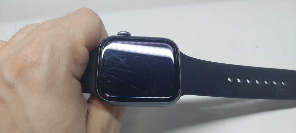 Apple Watch Generatia 4