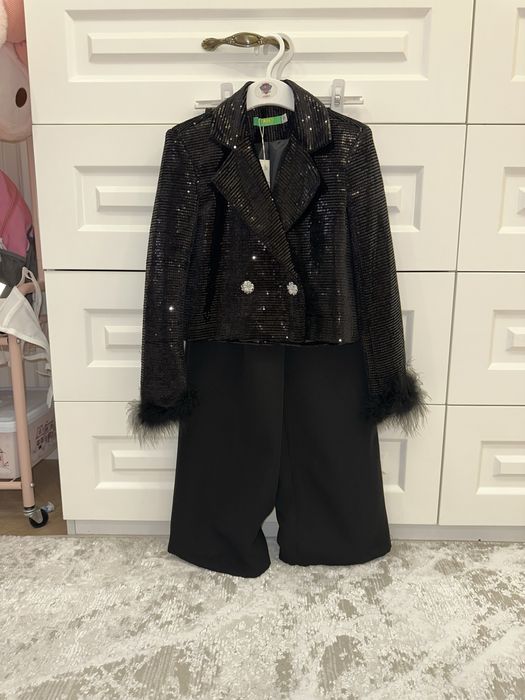 Новй Костюм на 7-8 лет