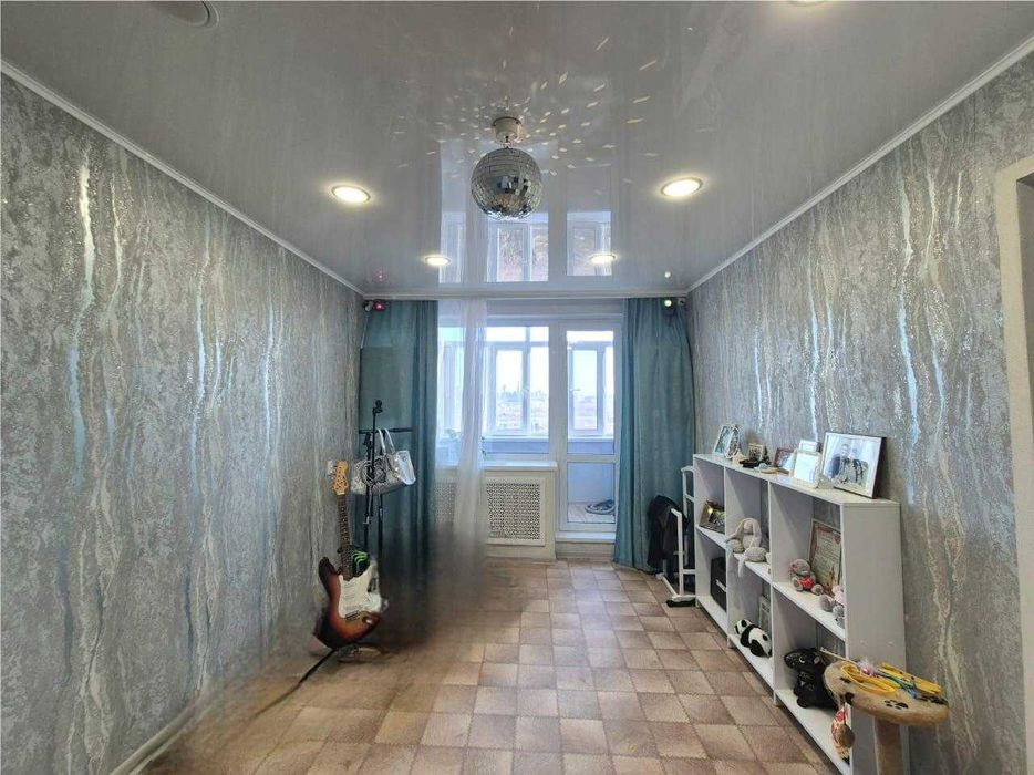 Продам 4 комн квартиру ул./ планировки