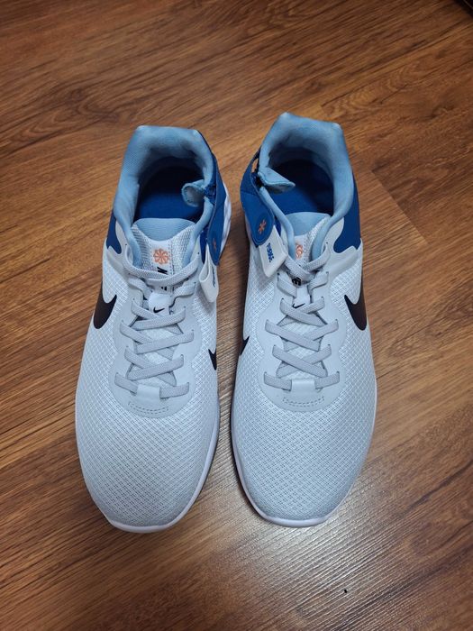 Маратонки Nike, чисто нови