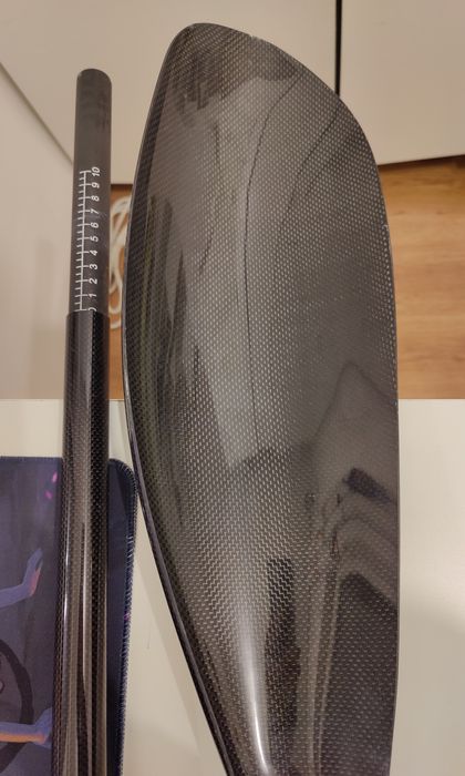 Vând padelă profesională de caiac din carbon, reglabilă – ultra-ușoară