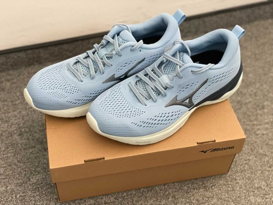 Mizuno Обувки за бягане Wave Revolt 2, 40 EU