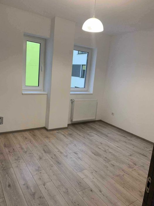 Realizez lucrări de interior