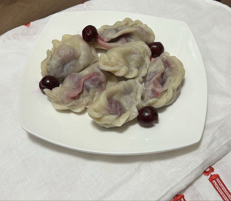 Вареники с вишней.