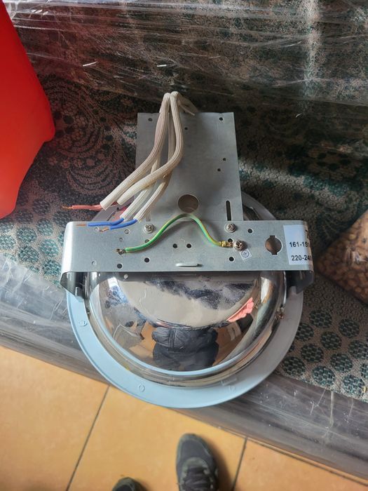 Продам лампа лэд teksan