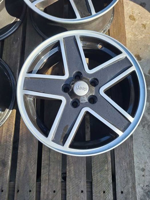 Jante Jeep Compass 6.5x17 et 39 5x114,3 Originale