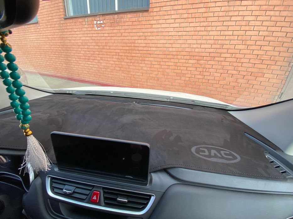 Накидки на панели из алькантары