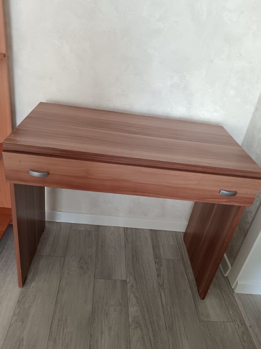 Продам спальный гарнитур