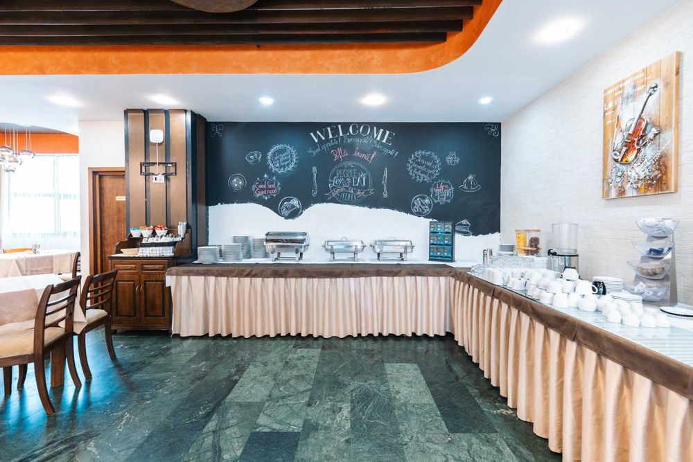 Spațiu de restaurant și lobby bar de închiriat– Predeal, incinta hotel