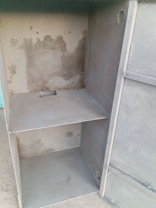 Темир шкаф сотилади Калин темирдан ясалган