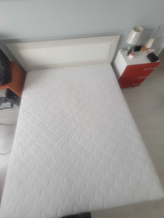 Кровать двуспальная