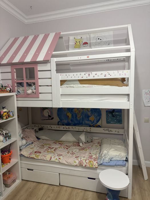 Двухъярусная детская кровать