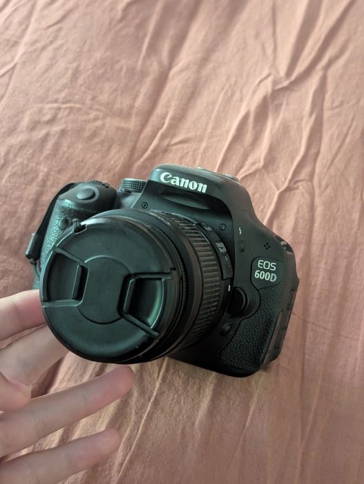 Фотоаппарат Canon eos 600D