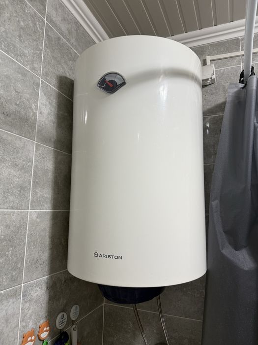 Аристон бойлер продам