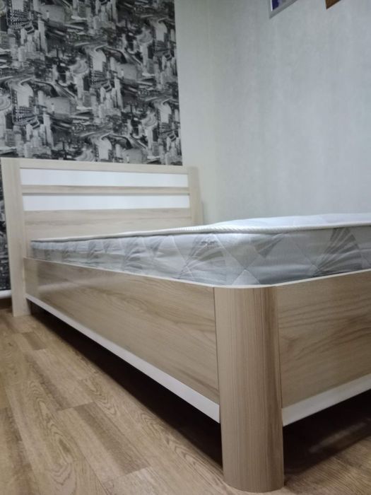 Спальный кровать